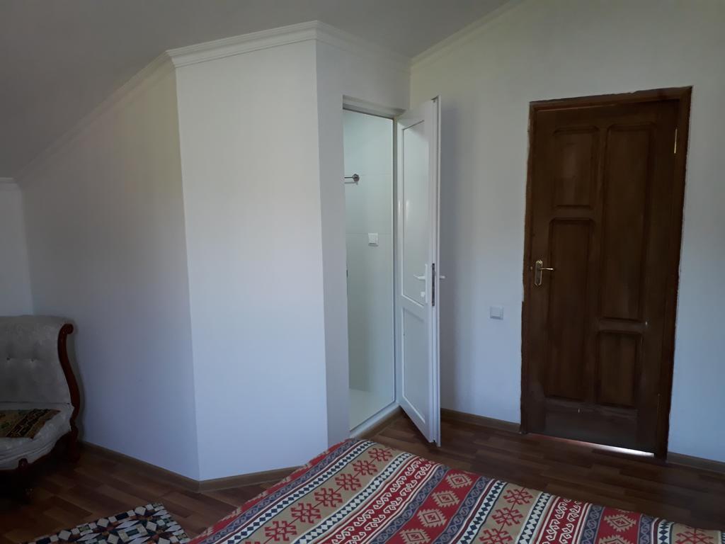 Merabi Guest House Makhinjauri Esterno foto