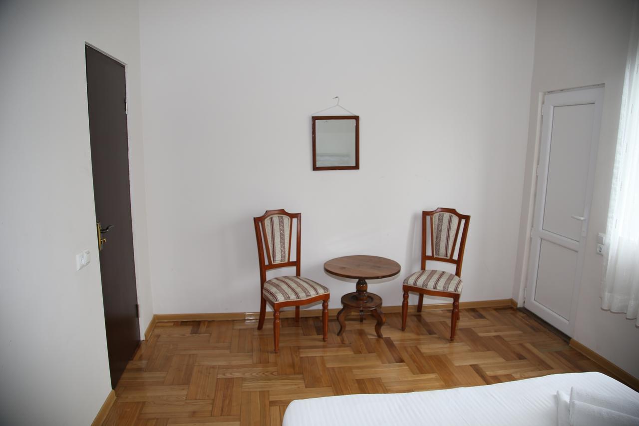 Merabi Guest House Makhinjauri Esterno foto