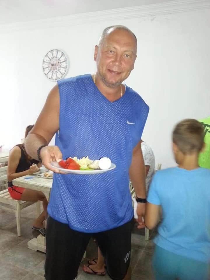 Merabi Guest House Makhinjauri Esterno foto